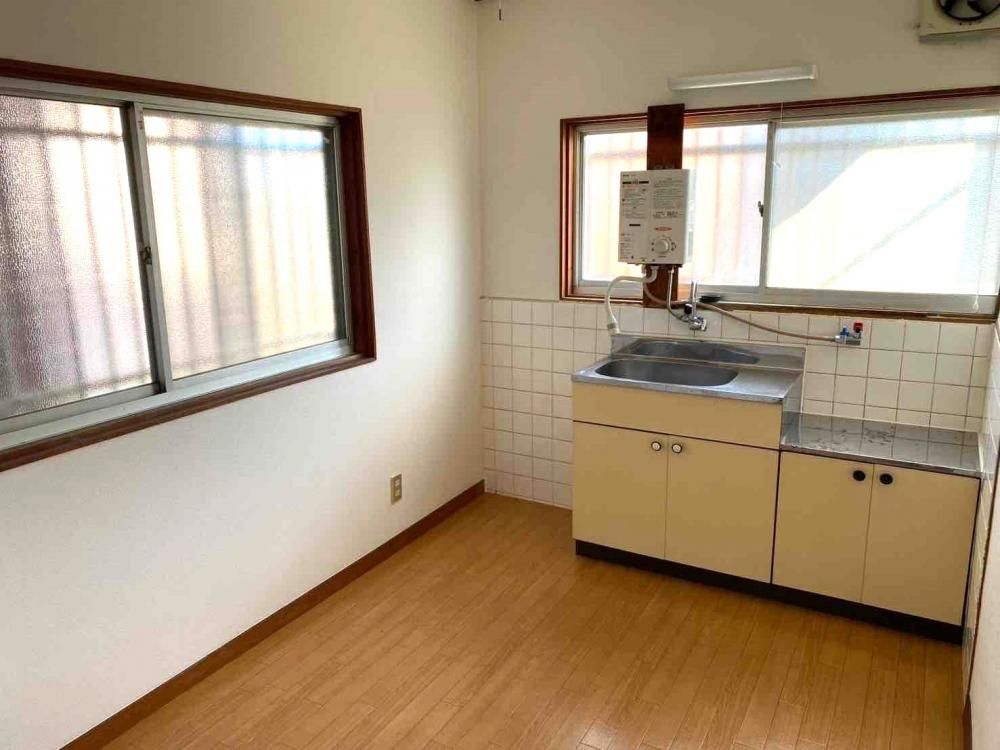 �y�L�b�`���z�@